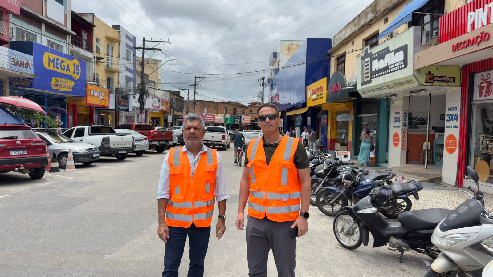 Prefeitura de Eunápolis realiza estudo técnico para melhorar trânsito e estacionamento no Centro 5