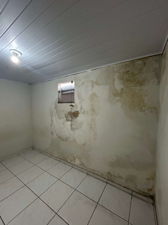 Casa à venda no Centro de Eunápolis oferece conforto e localização privilegiada 23