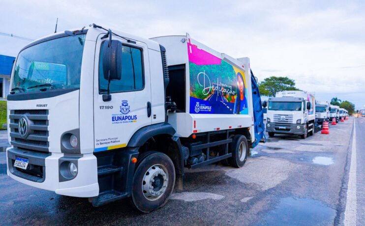 Prefeitura reforça limpeza pública com nova frota, caçambas e ampliação de equipes 10