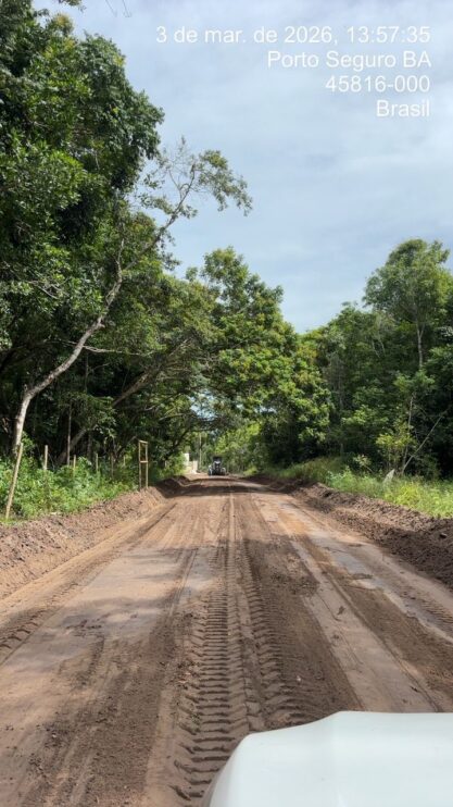 Prefeitura intensifica recuperação de estradas após período de chuvas em Porto Seguro 15
