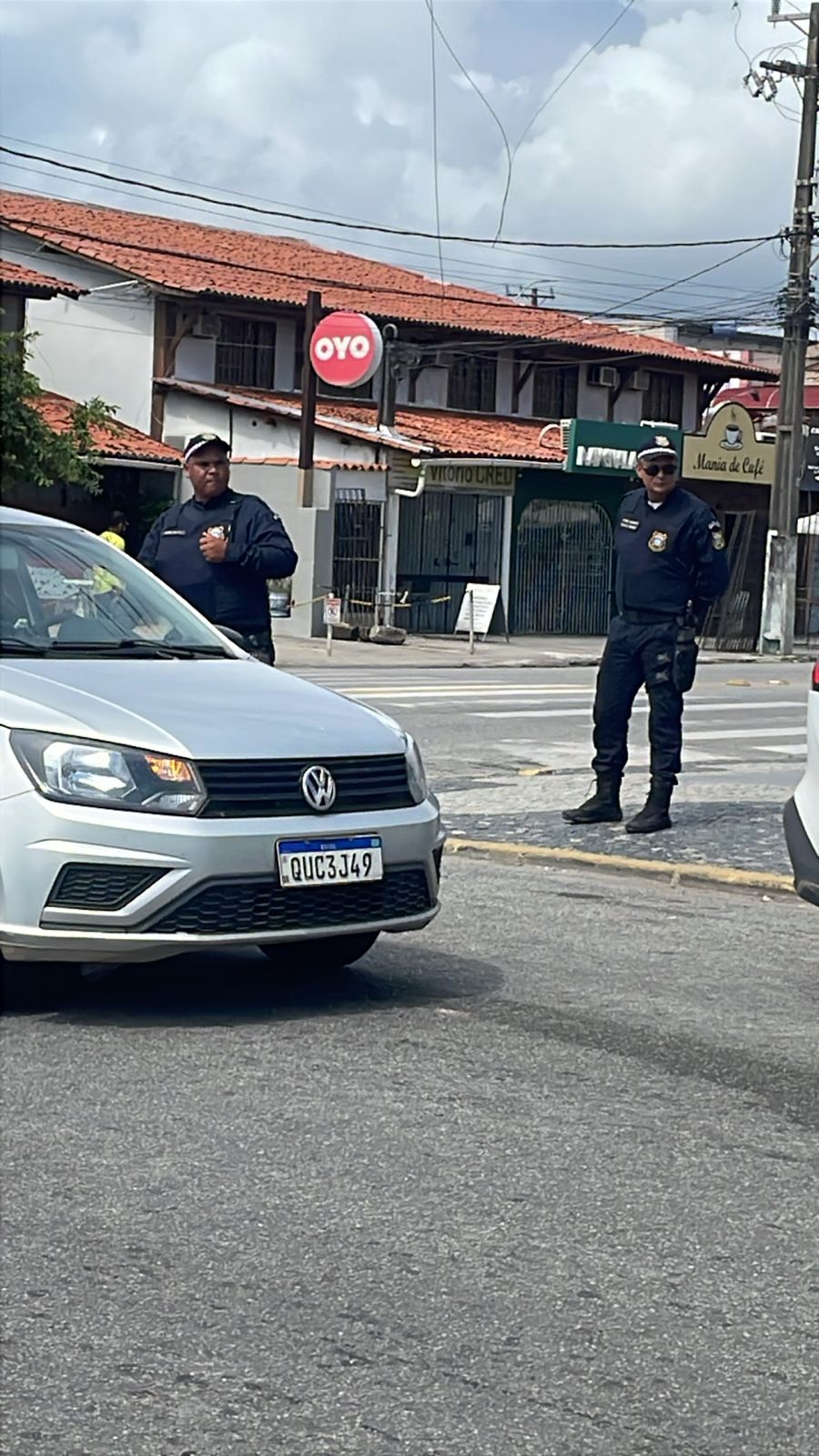 Prefeitura fiscaliza e orienta condutores de transporte clandestino 8