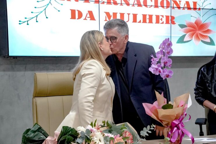 Primeira dama é homenageada pela Câmara de Vereadores 15