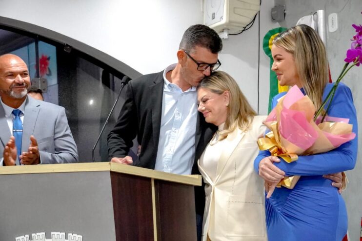 Primeira dama é homenageada pela Câmara de Vereadores 21
