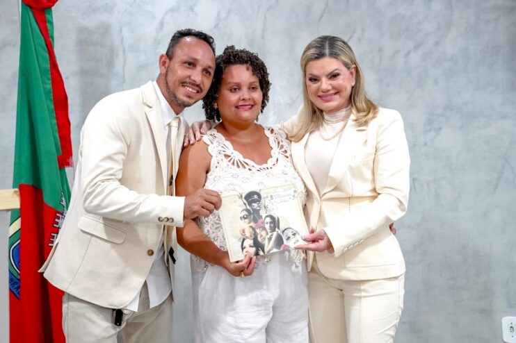 Primeira dama é homenageada pela Câmara de Vereadores 10