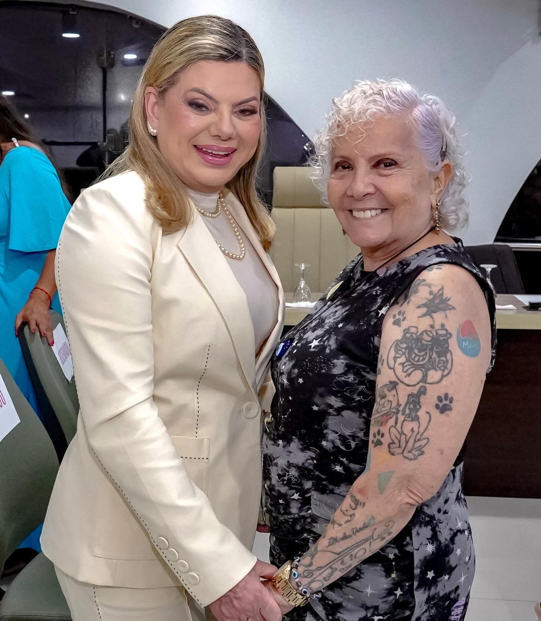 Primeira dama é homenageada pela Câmara de Vereadores 9