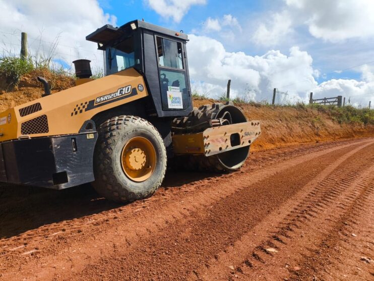 Estradas vicinais recebem manutenção e facilitam acesso de produtores à BR-101 12