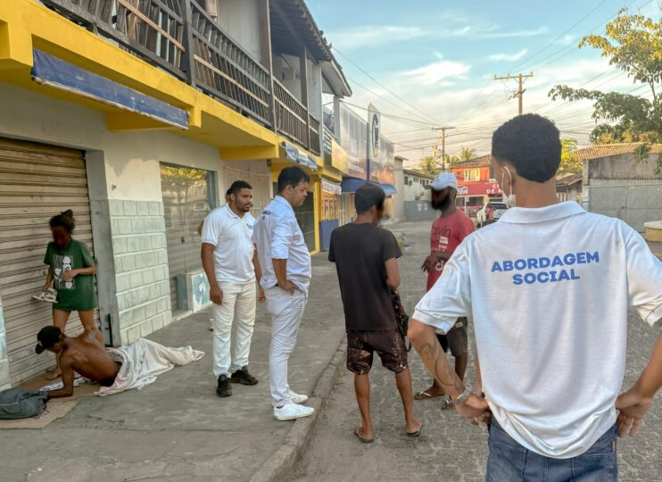 Abordagem social atende cerca de 50 pessoas em situação de vulnerabilidade em Porto Seguro 20