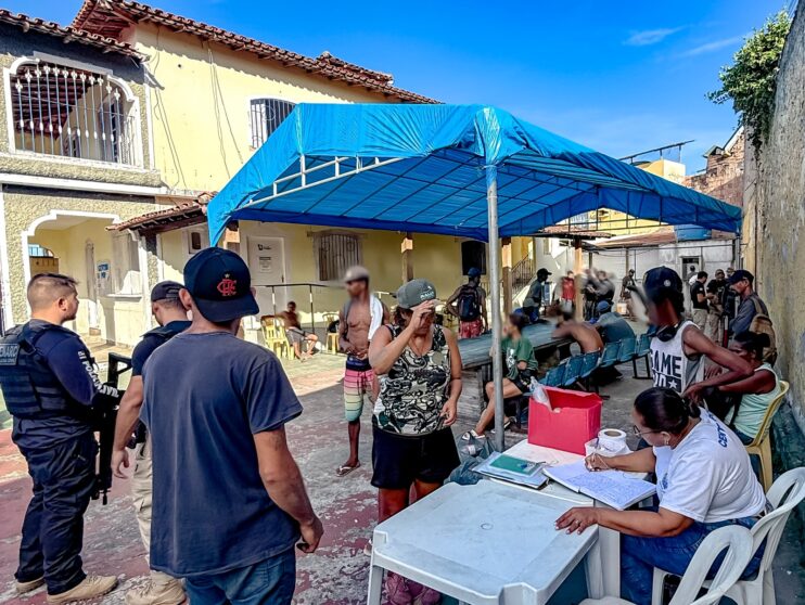 Abordagem social atende cerca de 50 pessoas em situação de vulnerabilidade em Porto Seguro 13