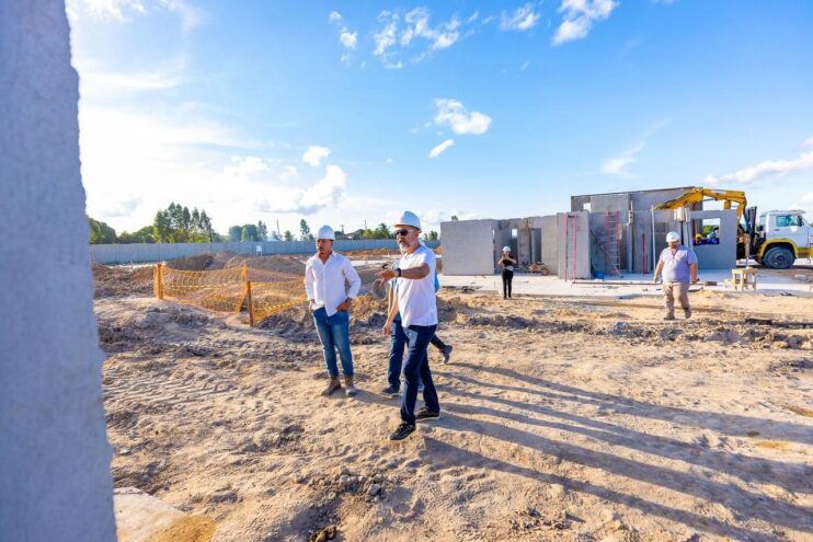 No dia de seu aniversário, prefeito Robério apresenta obras de cerca de 500 casas do Minha Casa, Minha Vida 22