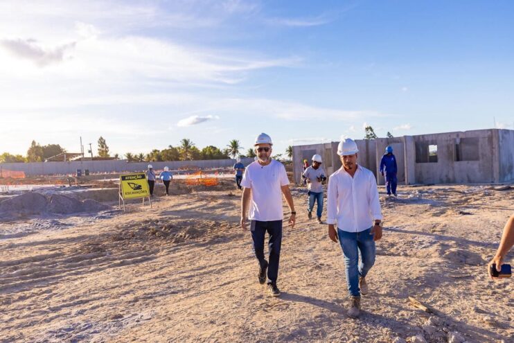 No dia de seu aniversário, prefeito Robério apresenta obras de cerca de 500 casas do Minha Casa, Minha Vida 15