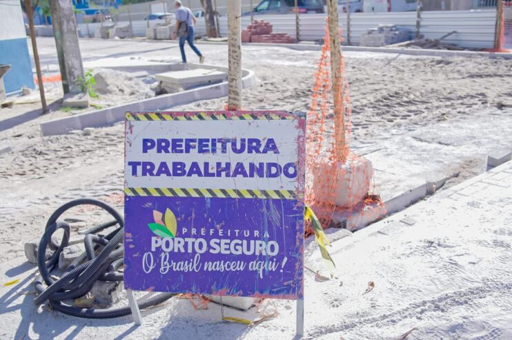 Obras da segunda etapa da revitalização da Rua Pero Vaz de Caminha avançam no Centro de Porto Seguro 20