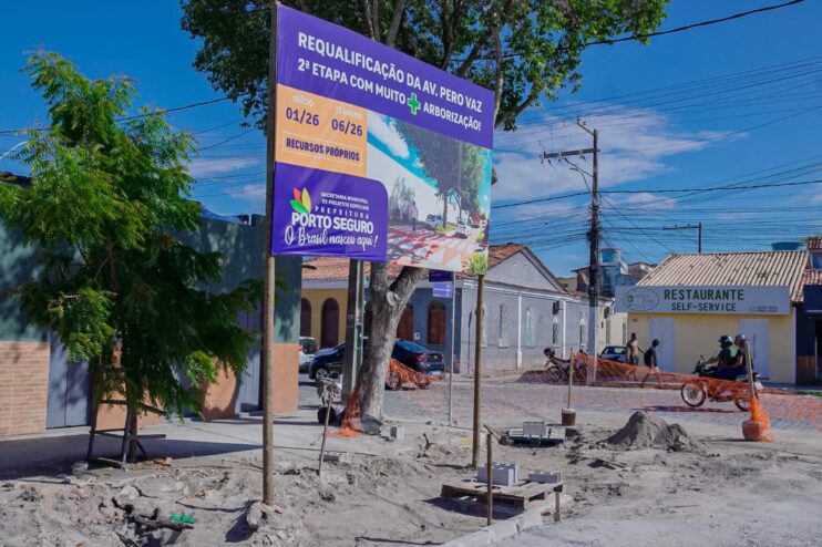 Obras da segunda etapa da revitalização da Rua Pero Vaz de Caminha avançam no Centro de Porto Seguro 16