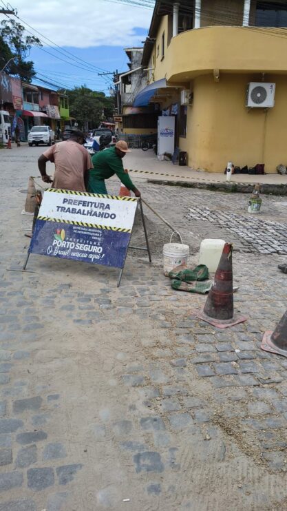 Operação tapa-buracos segue a todo vapor em Trancoso 4
