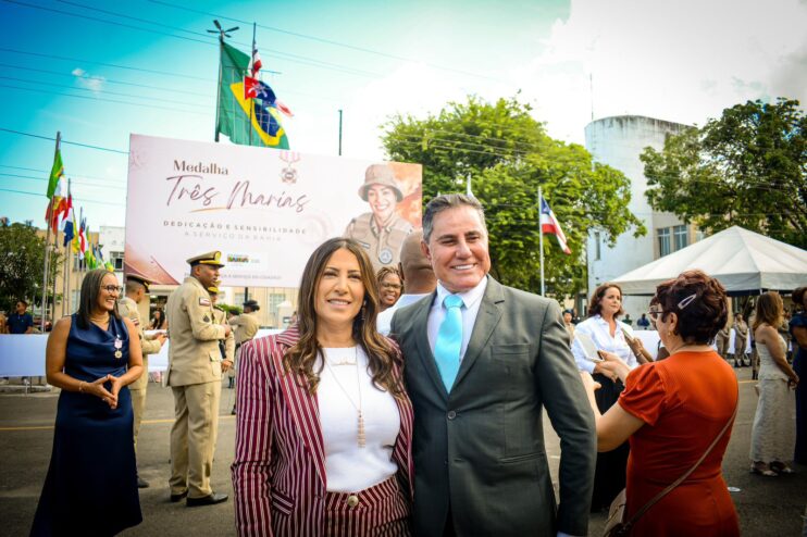 Deputada Claudia Oliveira recebe Medalha do Mérito Três Marias em solenidade pelo Dia da Mulher 17