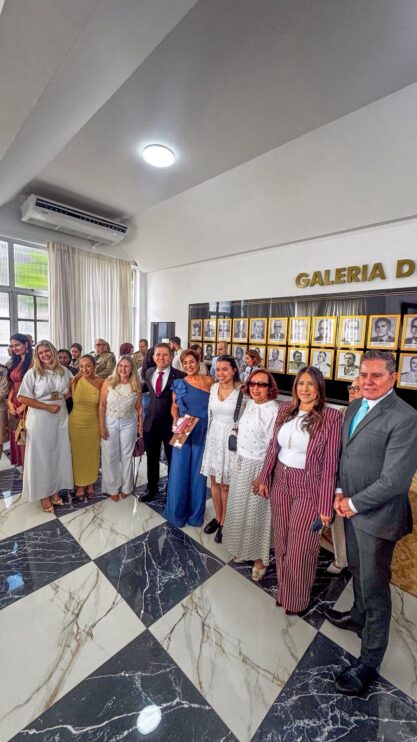 Deputada Claudia Oliveira recebe Medalha do Mérito Três Marias em solenidade pelo Dia da Mulher 15