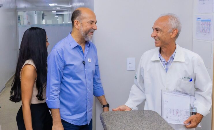 WhatsApp Image 2026-03-21 at 06.47.35 Robério entrega UTI requalificada e apresenta sala de telemedicina com consultas especializadas no HGE 26