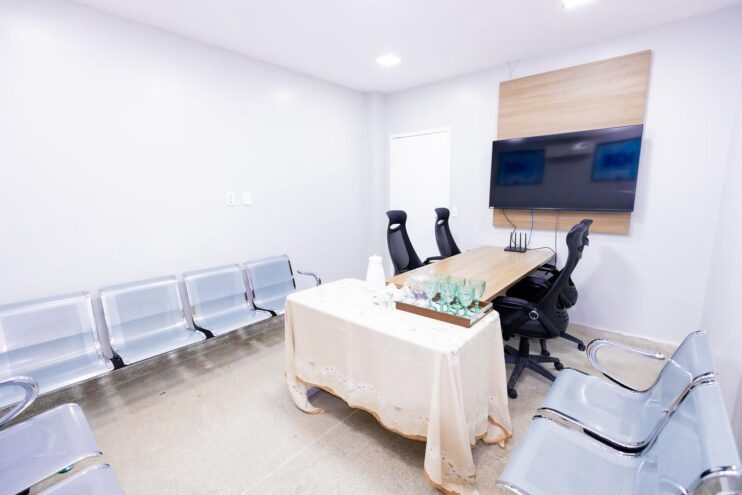 WhatsApp Image 2026-03-21 at 06.47.44 (1) Robério entrega UTI requalificada e apresenta sala de telemedicina com consultas especializadas no HGE 13