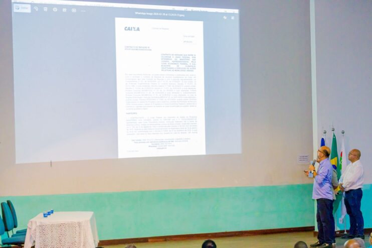 Robério reuniu empresários e comerciantes para apresentar projeto de pavimentação da Av. David Jonas Fadini 22