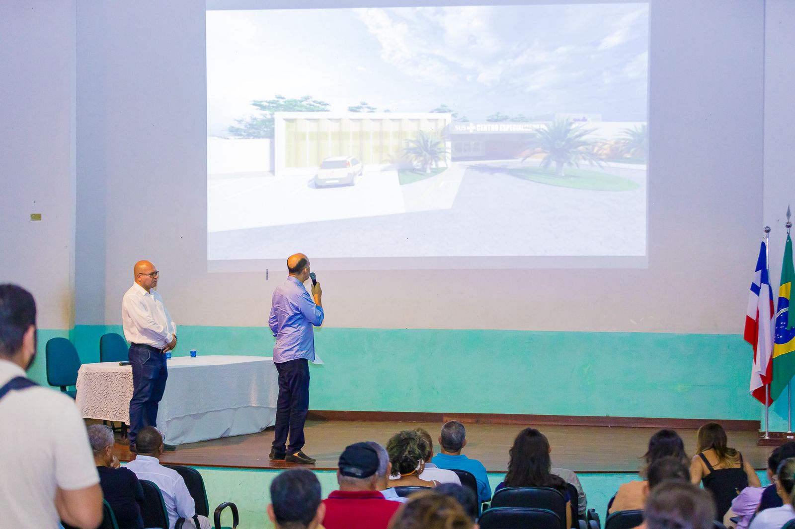 Robério reuniu empresários e comerciantes para apresentar projeto de pavimentação da Av. David Jonas Fadini 5