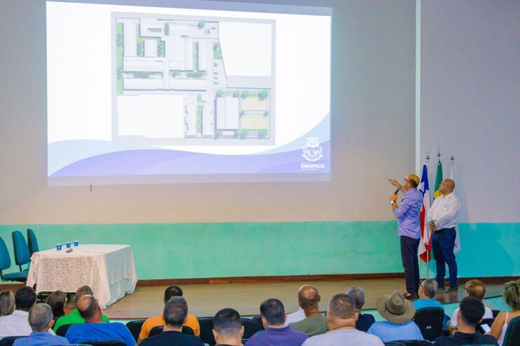 Robério reuniu empresários e comerciantes para apresentar projeto de pavimentação da Av. David Jonas Fadini 19