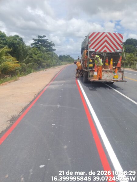 Prefeitura de Porto Seguro inicia sinalização do anel viário e reforça segurança em trecho com alto índice de acidentes 5
