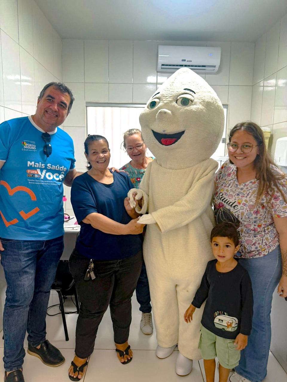 Porto Seguro vacina mais de 2,3 mil pessoas no Dia D contra a gripe 6