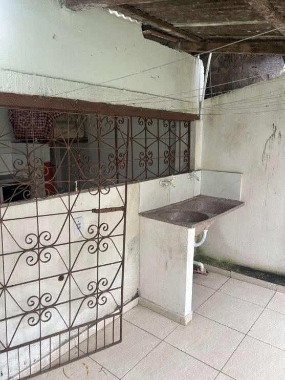 Casa à venda no Centro de Eunápolis oferece conforto e localização privilegiada 10