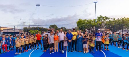 Eunápolis: Com torneio de escolinhas, Prefeitura reinaugura quadra da Praça da Liberdade com moderno piso modular 6