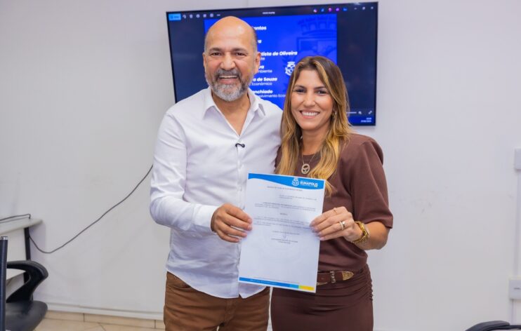 d0fb3ffb-0e83-4c9f-af73-bf5bbc6946cf Robério apresenta projetos de infraestrutura e anuncia novos secretários em Eunápolis 30