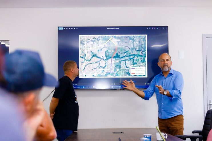 d4f78187-996c-41d1-b768-aaa0171a34bb Robério apresenta projetos de infraestrutura e anuncia novos secretários em Eunápolis 16