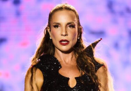 Após passar mal, Ivete Sangalo anuncia cirurgia: ‘Vai dar tudo certo’ Após passar mal, Ivete Sangalo anuncia cirurgia: ‘Vai dar tudo certo’ 53
