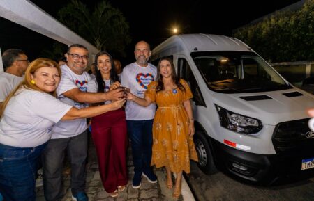 Eunápolis amplia rede de cuidado com ações do Abril Azul, nova van do TFD e anúncio de CER III e CAPS III 131