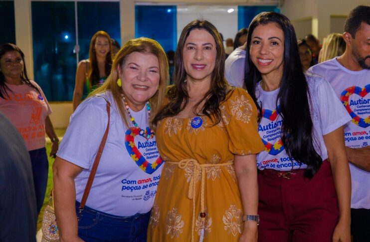 Eunápolis amplia rede de cuidado com ações do Abril Azul, nova van do TFD e anúncio de CER III e CAPS III 15