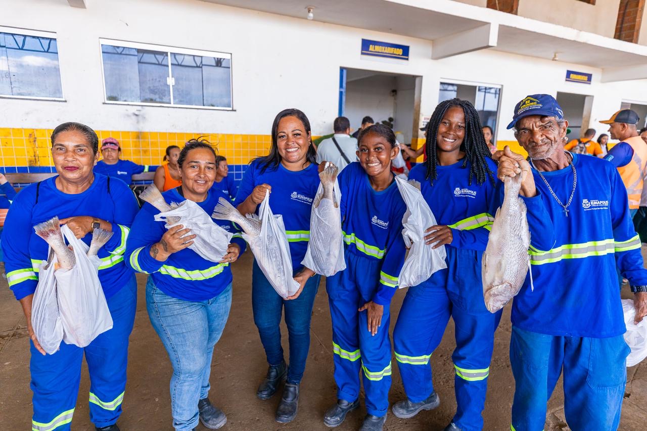 Prefeitura de Eunápolis distribui 20 toneladas de peixe para famílias em situação de vulnerabilidade 8