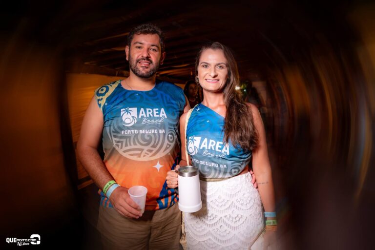 Santo Luau estreia com sucesso na Cabana Área Beach em Porto Seguro 120