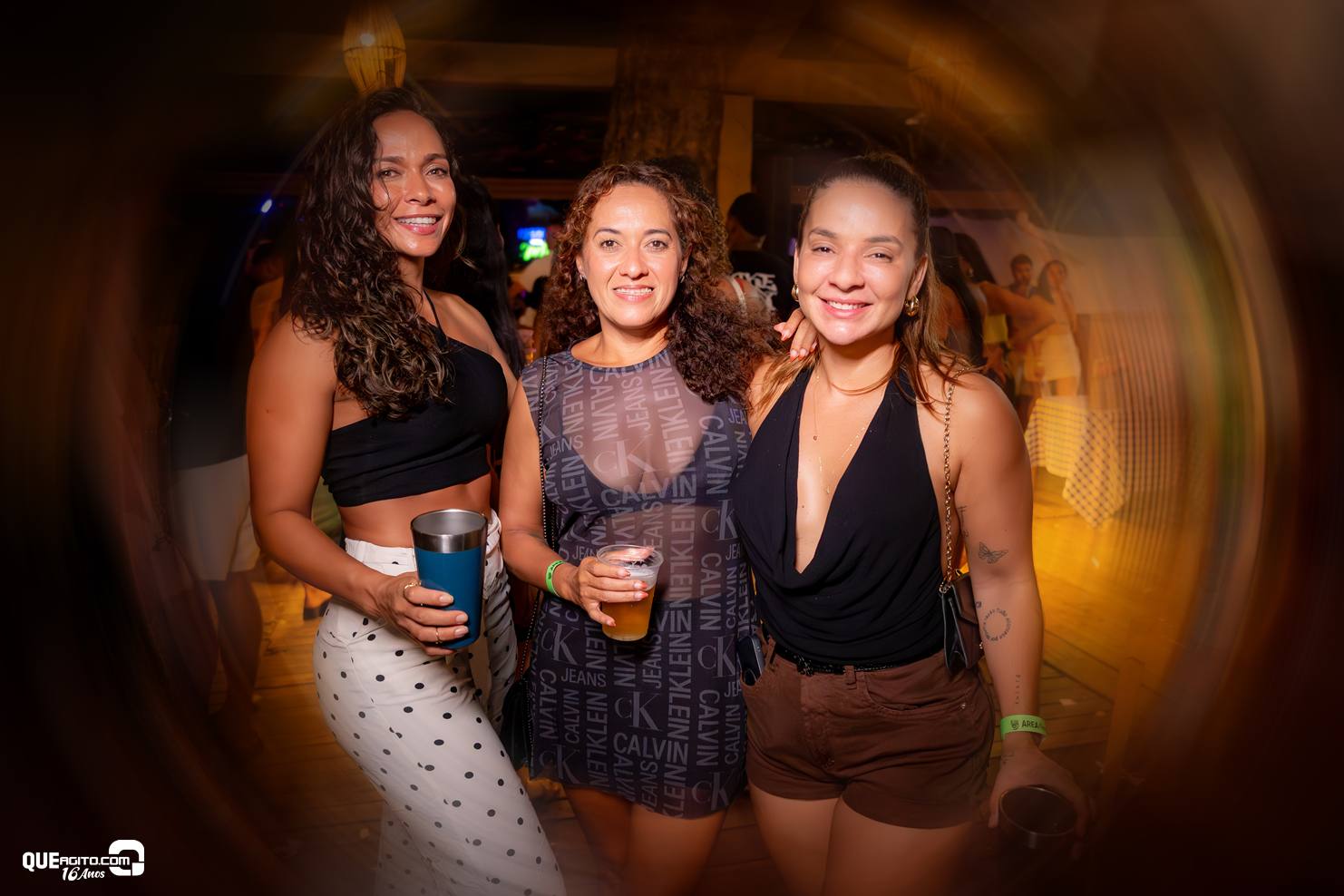 Santo Luau estreia com sucesso na Cabana Área Beach em Porto Seguro 10