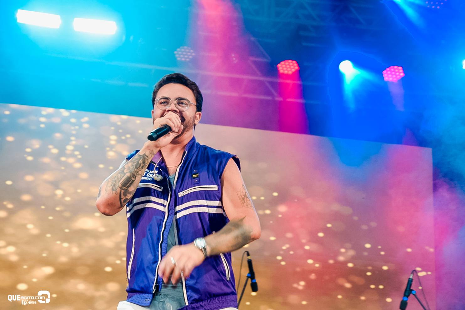 Thiago Aquino é destaque e leva multidão ao delírio na 2ª noite da Micareta de Itagimirim 2026 7