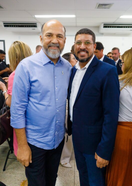 Eunápolis adere ao projeto “Município Seguro” do MP-BA e ao Pacto Nacional pela Consciência Vacinal 13