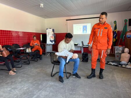 Capacitação em primeiros socorros reforça segurança no Parque Marinho do Recife de Fora 144