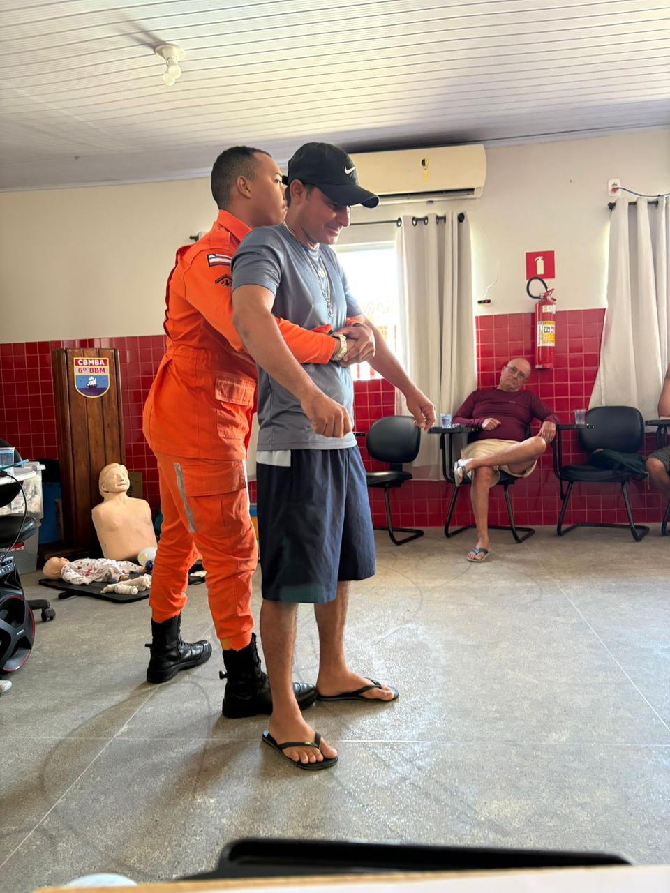 Capacitação em primeiros socorros reforça segurança no Parque Marinho do Recife de Fora 5