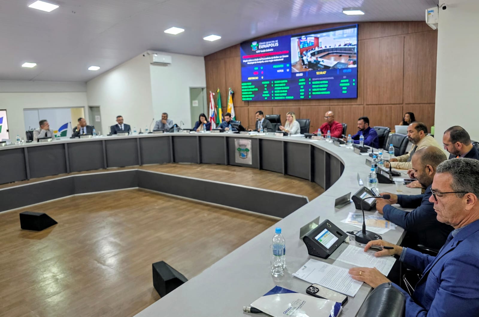 Câmara de Eunápolis aprova reajuste salarial acima da inflação para servidores do Legislativo 7