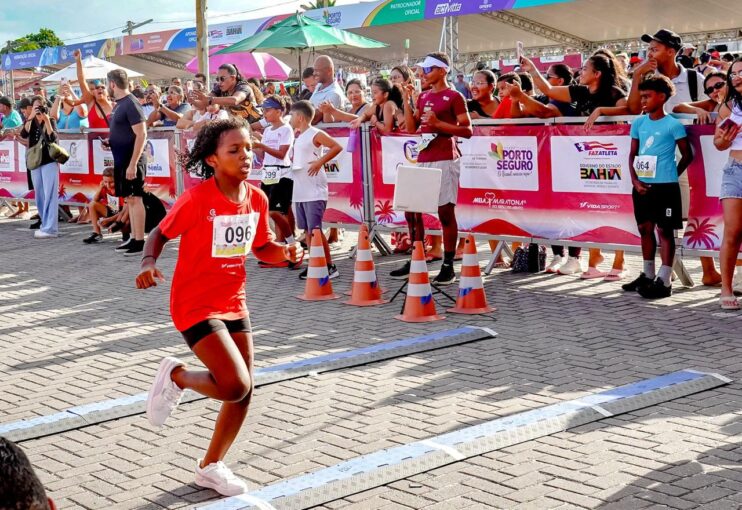Corridinha Kids do Descobrimento reúne centenas de crianças na Passarela da Cultura 13