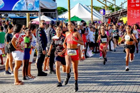 Corridinha Kids do Descobrimento reúne centenas de crianças na Passarela da Cultura 76