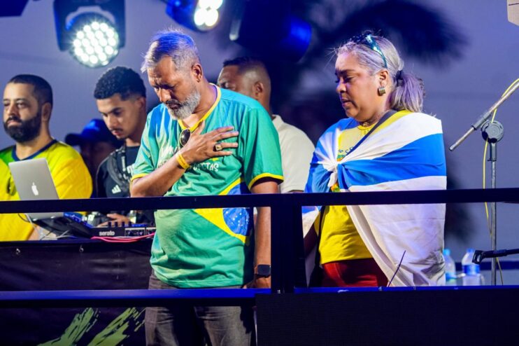 Fé toma ruas de Porto Seguro marcando 526 anos do Brasil com Marcha do Resgate e show da Banda Manancial 19