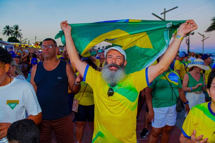 Fé toma ruas de Porto Seguro marcando 526 anos do Brasil com Marcha do Resgate e show da Banda Manancial 26