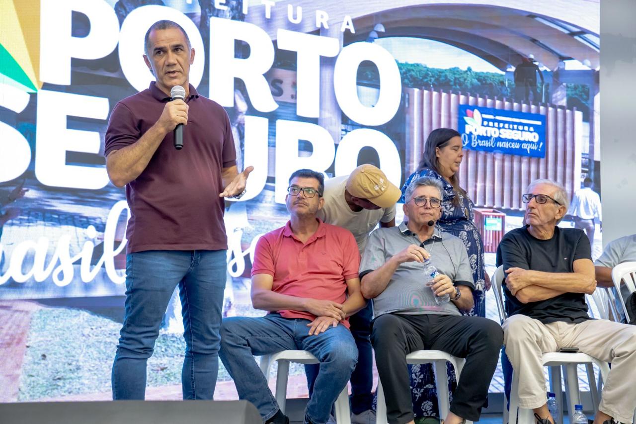 Prefeitura de Porto Seguro promove reunião estratégica com secretariado para alinhar ações da gestão 6