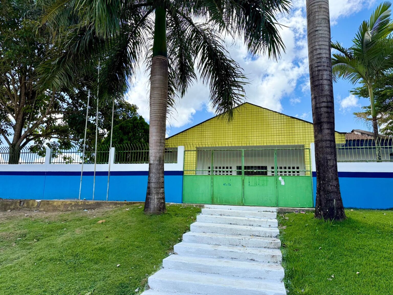 Prefeitura de Eunápolis realiza requalificação da CEMEI Denísia Surani 6