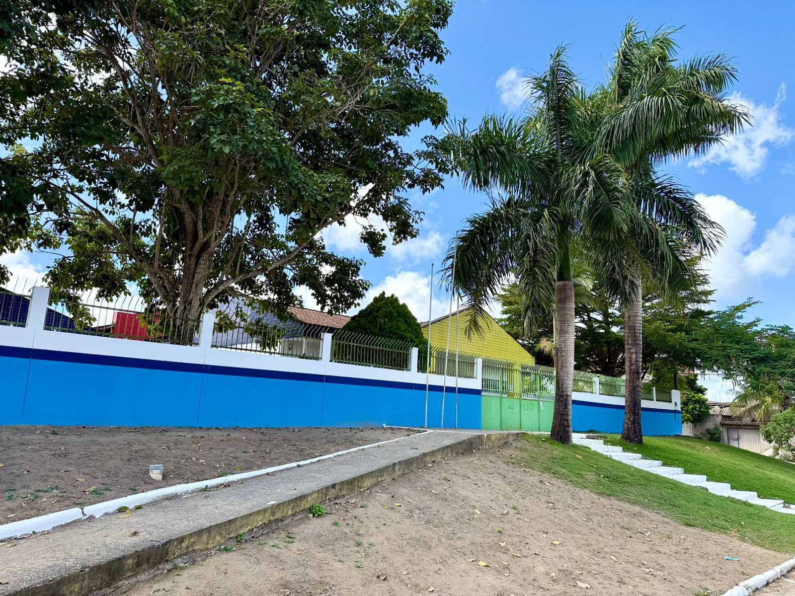 Prefeitura de Eunápolis realiza requalificação da CEMEI Denísia Surani 5