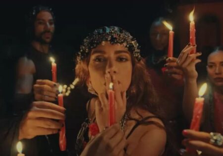 Cena polêmica em clipe de Anitta viraliza e cantora se explica: ‘Tudo pela arte’ 6