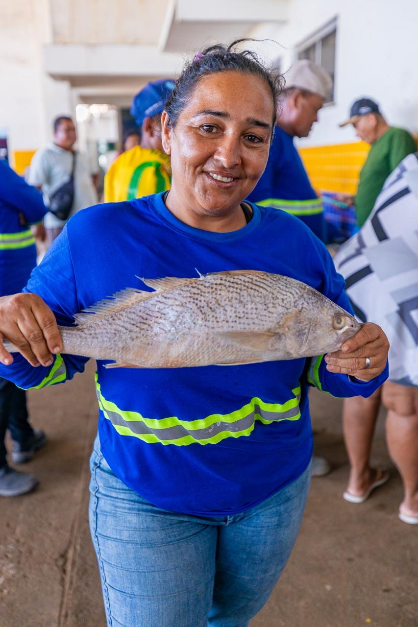 Prefeitura de Eunápolis distribui 20 toneladas de peixe para famílias em situação de vulnerabilidade 6